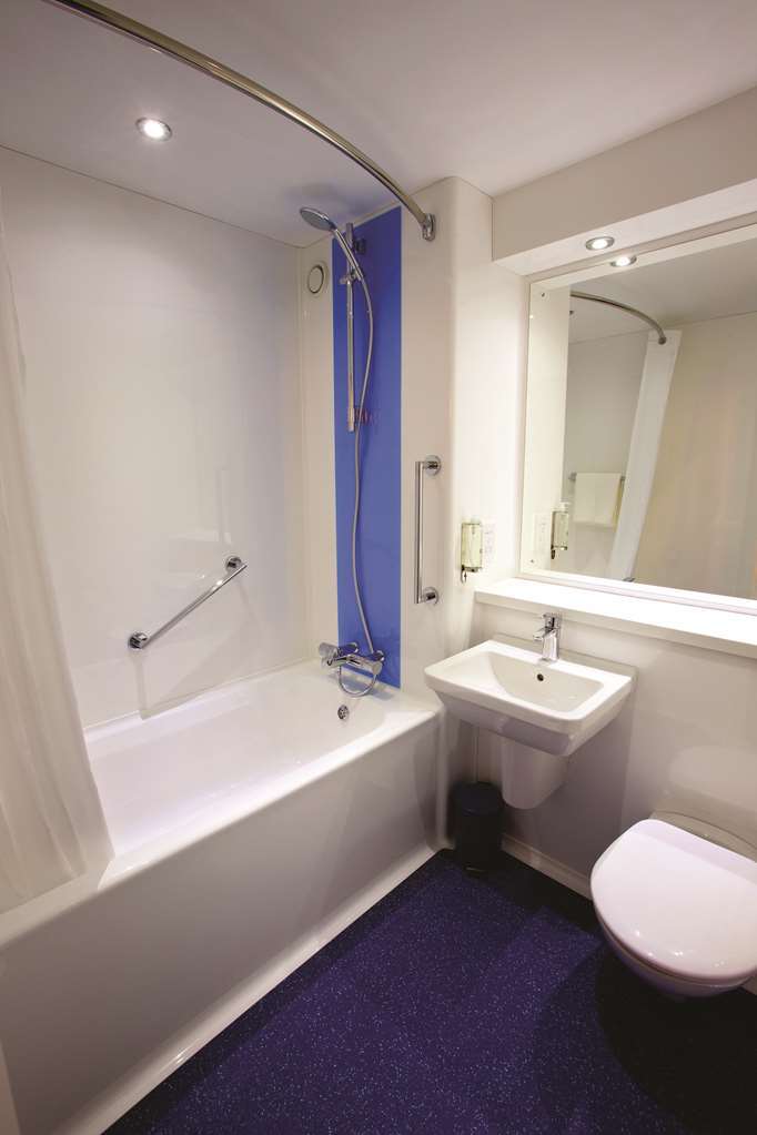 Travelodge Basildon Wickford Oda fotoğraf